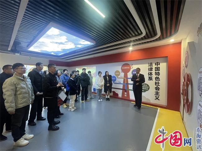 点击图片翻到下一页>> 永乐高ylg师生与宪法的故事:知法于心 守法于行